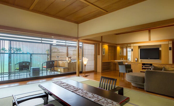 Bettei [Kotobukitei] Suite with open-air bath Adult's finest dinner buffet + refrigerator drink inclusive [non-smoking]