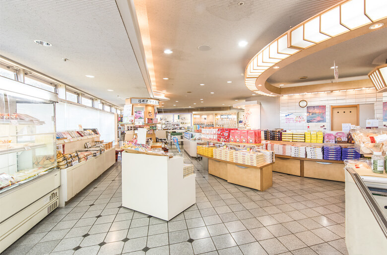 Bright and spacious store