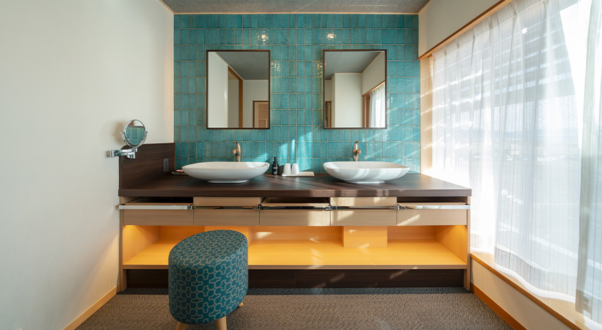 サウナ・水風呂＋半露天風呂付き和洋室